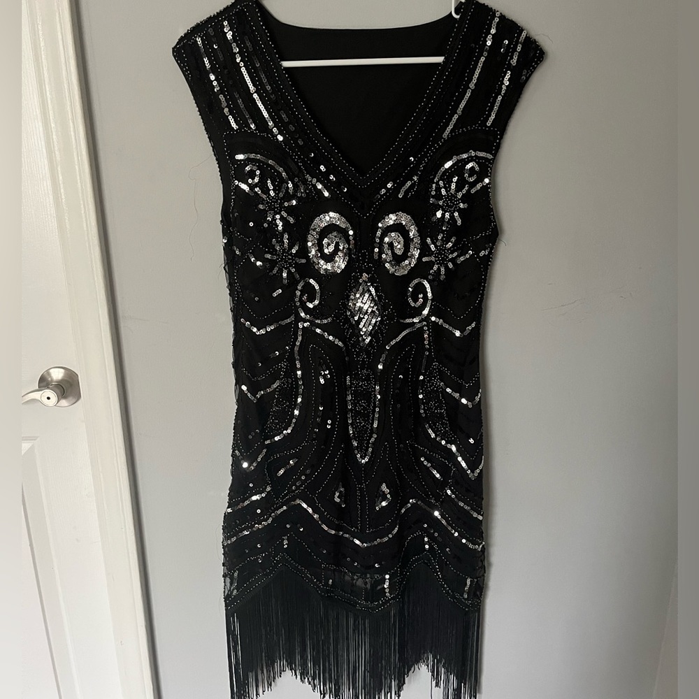 Unique Vintage 1920’s Black & silver Beaded Flapper Dress- L